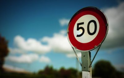 Dans quels cas une entreprise doit installer des panneaux signaletiques